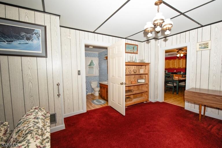 Property listing MLS 4049036 photo 18