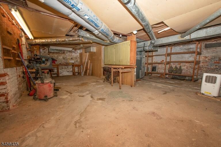 Property listing MLS 4049036 photo 42