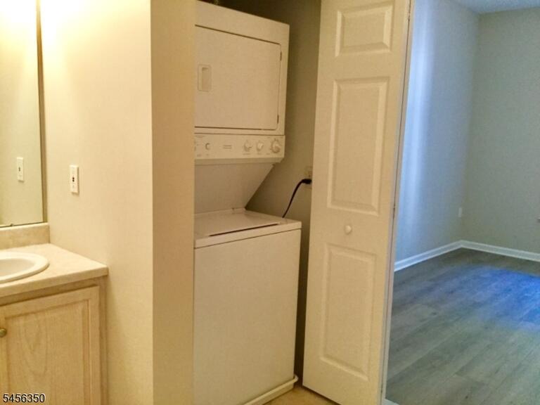 Property listing MLS 4049114 photo 17