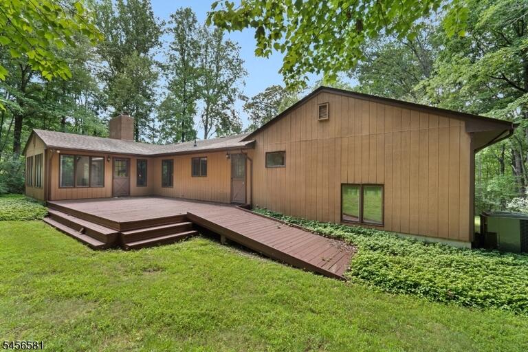 Property listing MLS 4049209 photo 18