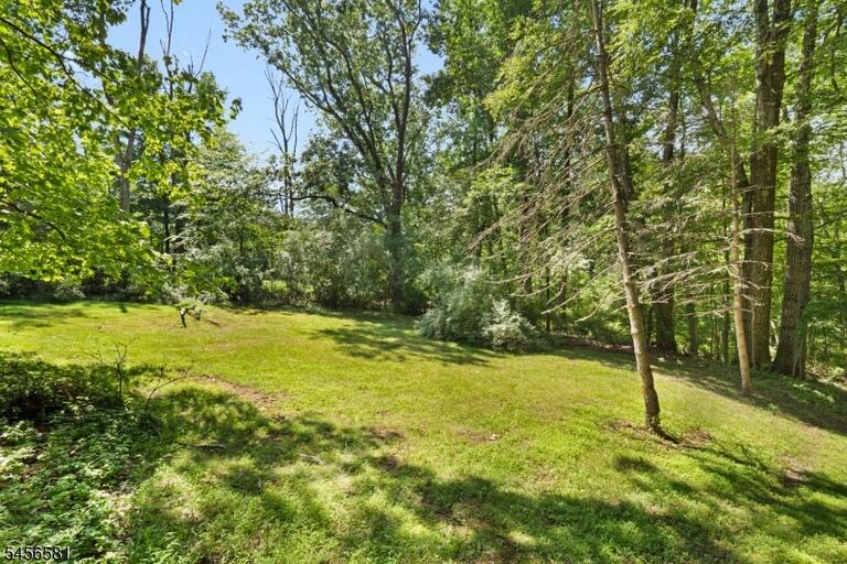 Property listing MLS 4049209 photo 20