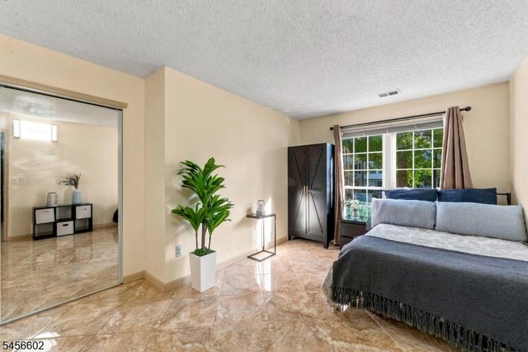 Property listing MLS 4049226 photo 14