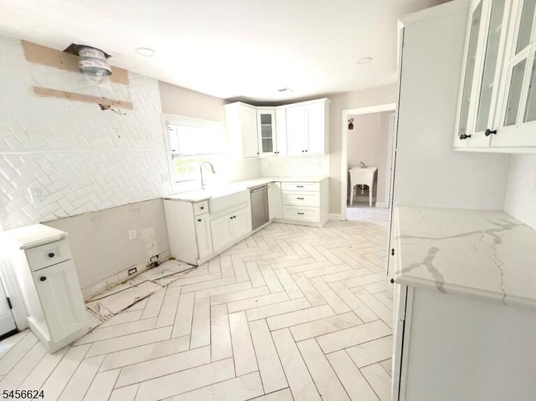 Property listing MLS 4049298 photo 12