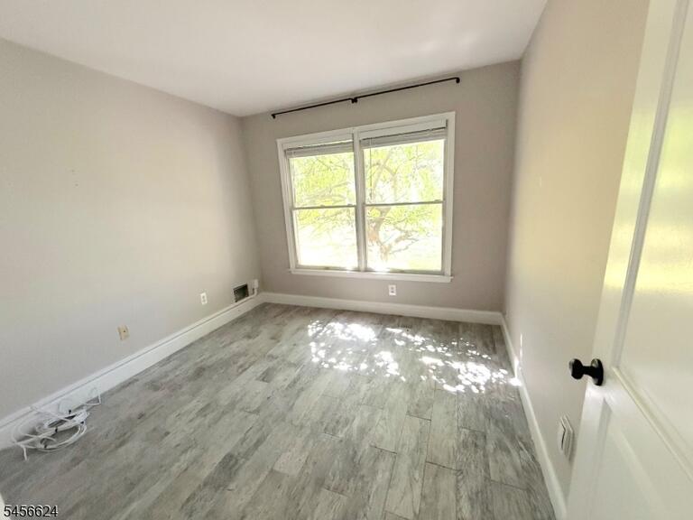 Property listing MLS 4049298 photo 13