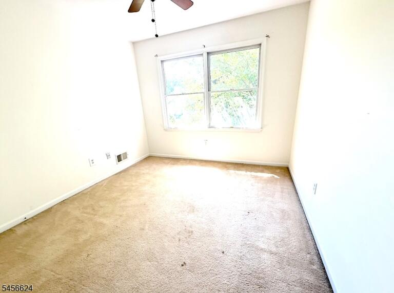 Property listing MLS 4049298 photo 16