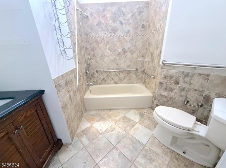 Property listing MLS 4049298 photo 18