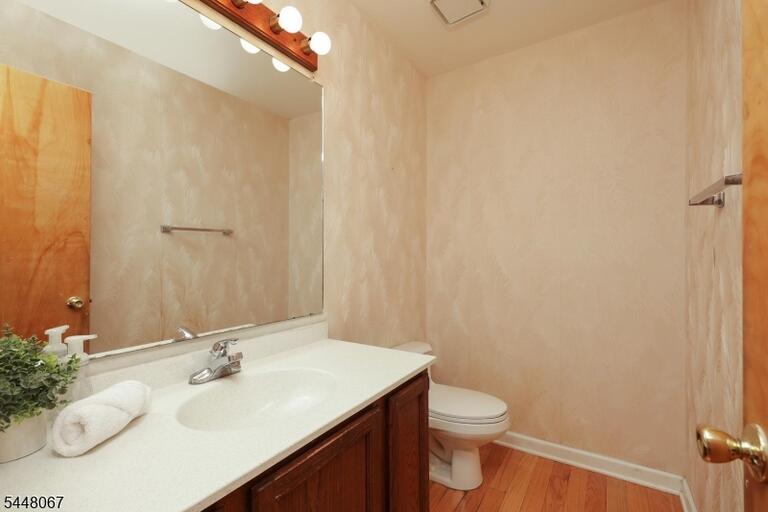 Property listing MLS 4049315 photo 24