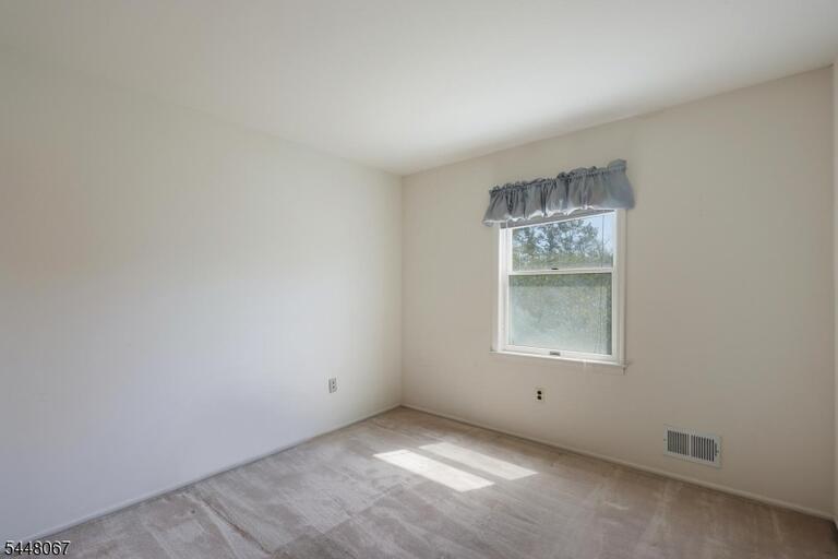 Property listing MLS 4049315 photo 33