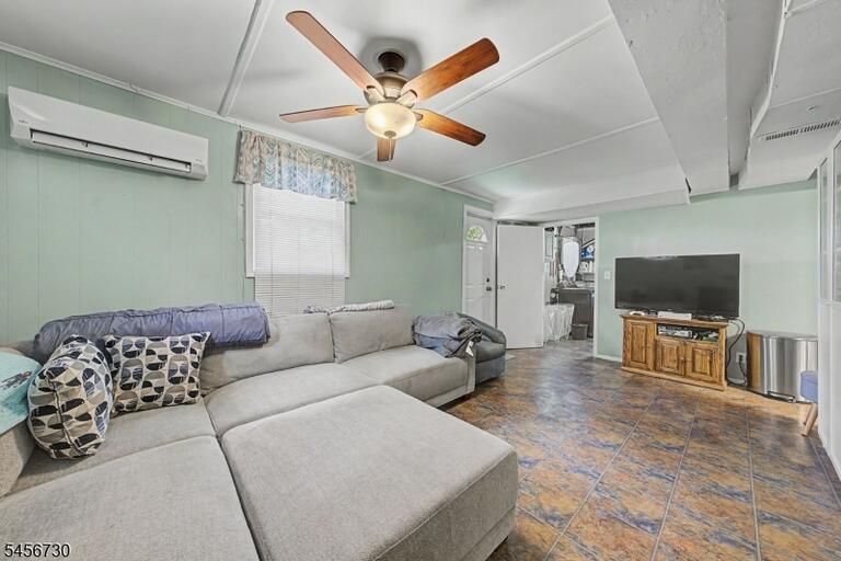 Property listing MLS 4049319 photo 24
