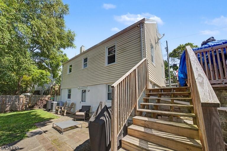 Property listing MLS 4049319 photo 33