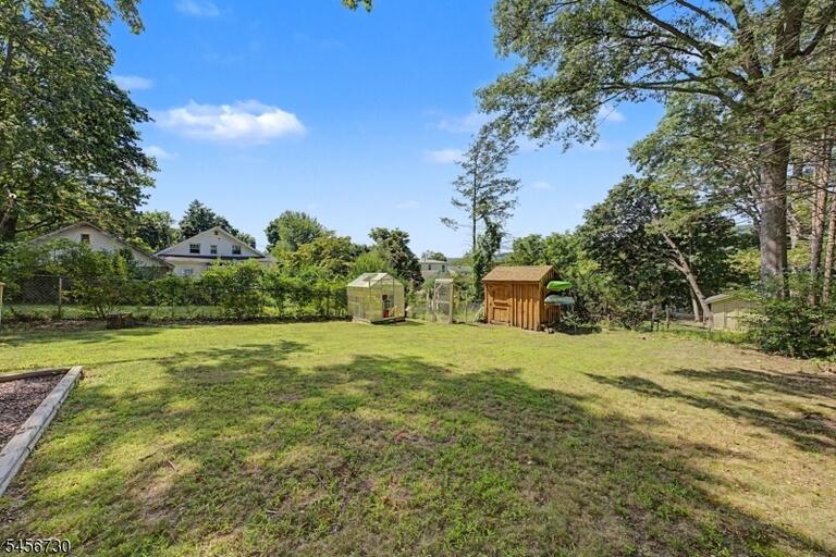 Property listing MLS 4049319 photo 35