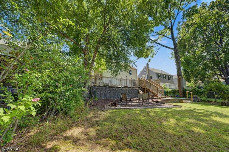 Property listing MLS 4049319 photo 36