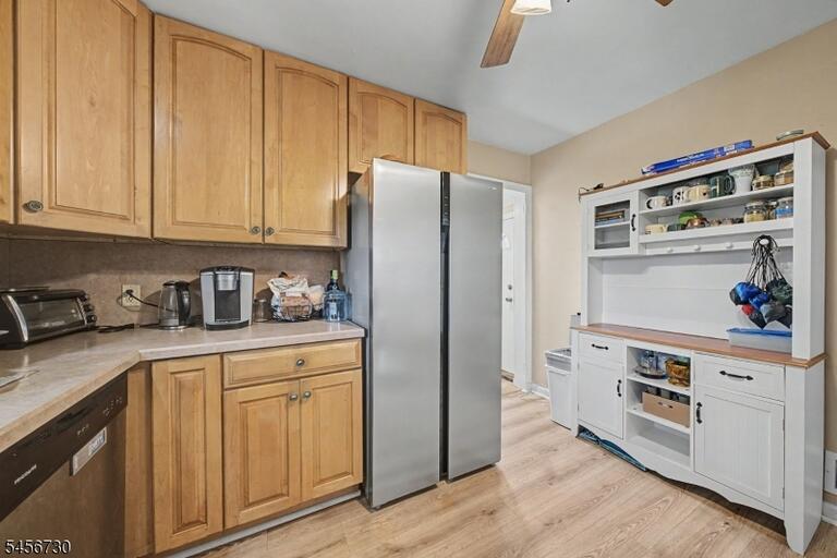 Property listing MLS 4049319 photo 8
