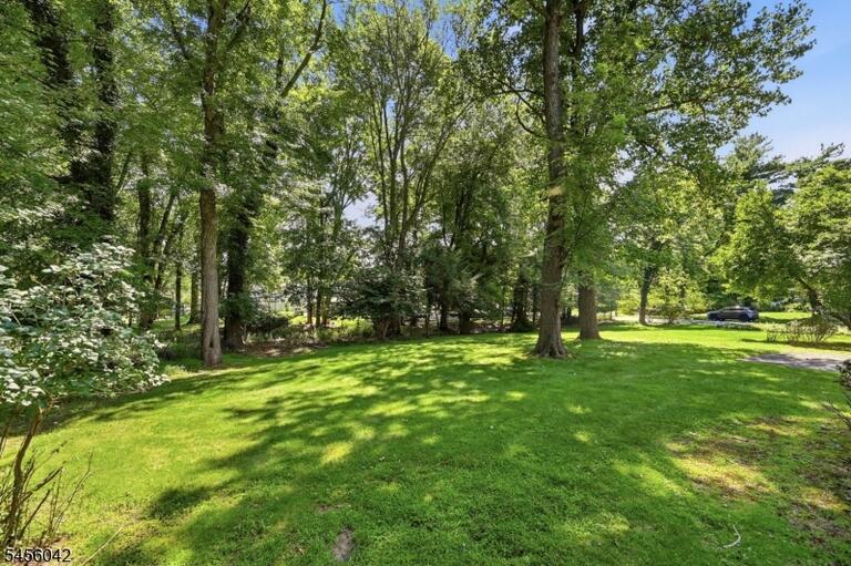Property listing MLS 4049345 photo 10
