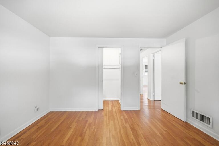 Property listing MLS 4049345 photo 35