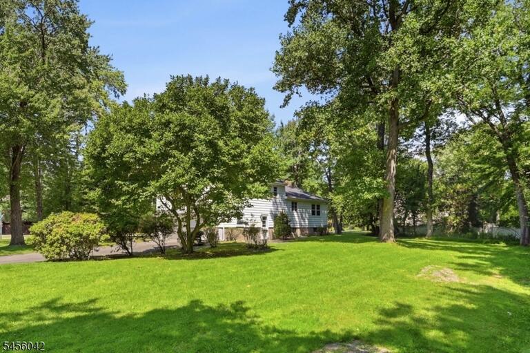 Property listing MLS 4049345 photo 4