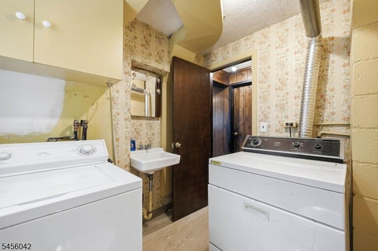 Property listing MLS 4049345 photo 41