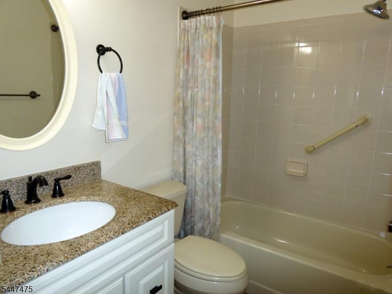 Property listing MLS 4049358 photo 10
