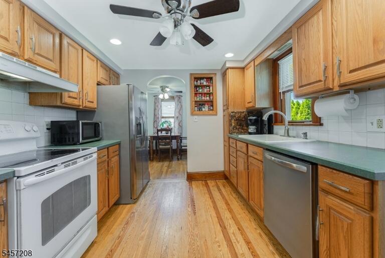 Property listing MLS 4049716 photo 11