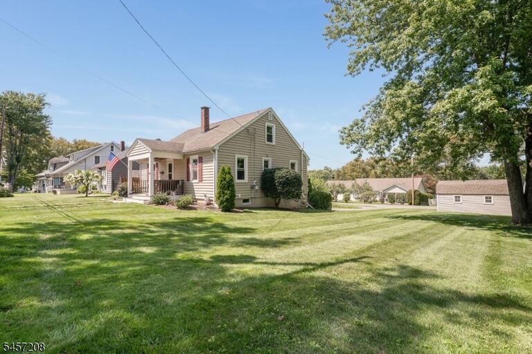 Property listing MLS 4049716 photo 4