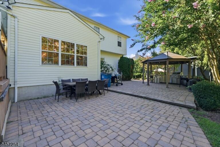Property listing MLS 4049766 photo 46