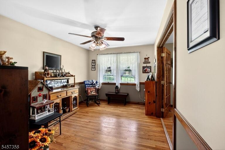 Property listing MLS 4049773 photo 24