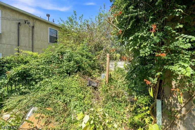Property listing MLS 4049890 photo 35