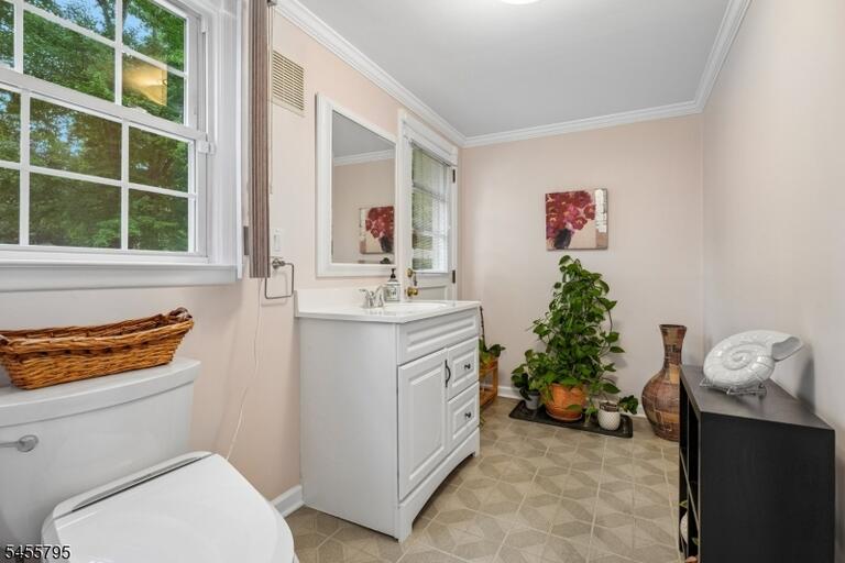 Property listing MLS 4049930 photo 22