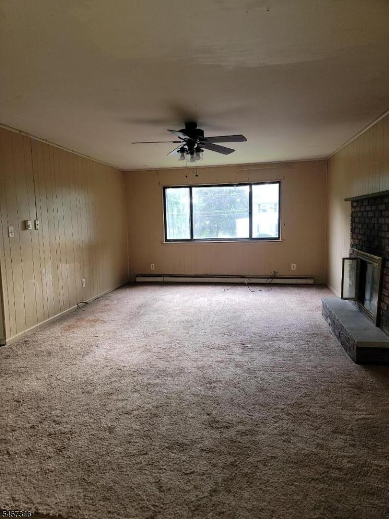Property listing MLS 4049980 photo 3