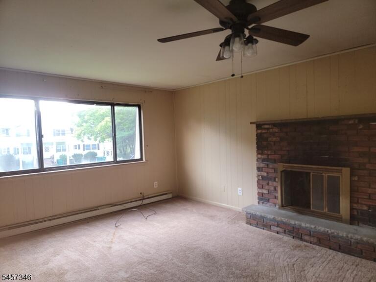 Property listing MLS 4049980 photo 4