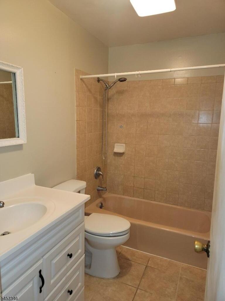 Property listing MLS 4049980 photo 8