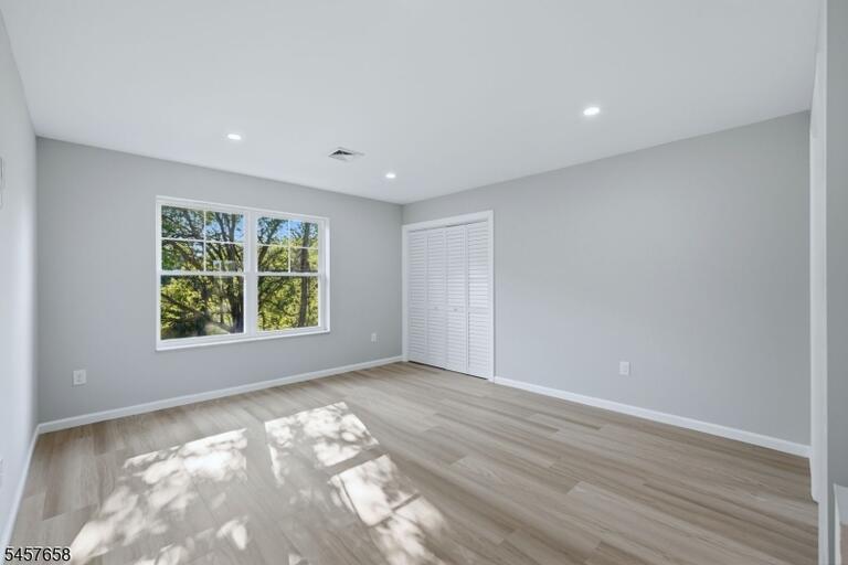 Property listing MLS 4050027 photo 15