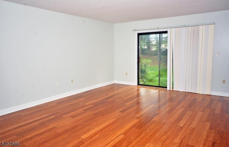 Property listing MLS 4050032 photo 13