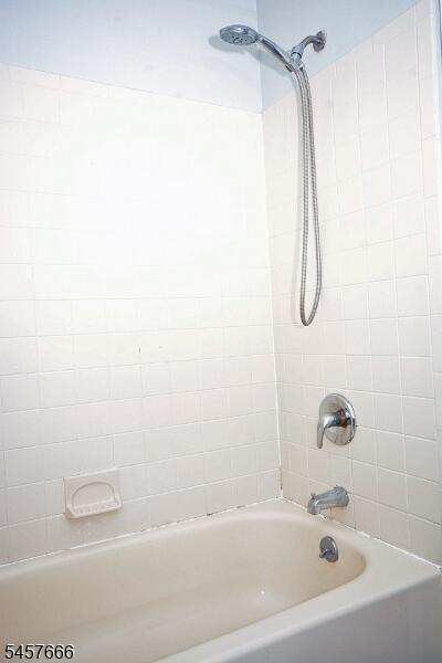 Property listing MLS 4050032 photo 23
