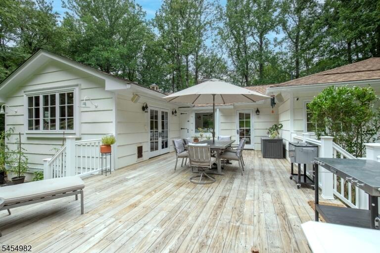 Property listing MLS 4050093 photo 38