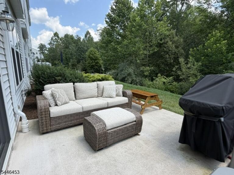 Property listing MLS 4050095 photo 8