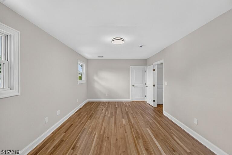 Property listing MLS 4050116 photo 30