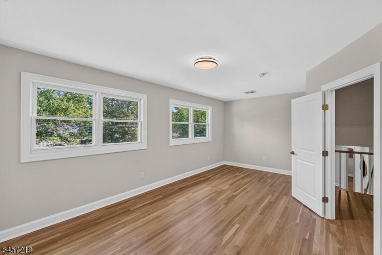 Property listing MLS 4050116 photo 33