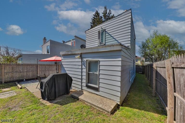 Property listing MLS 4050226 photo 45