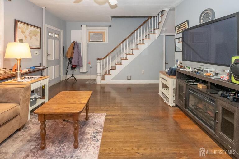 Photo 8 of 495 Amboy Avenue, Perth Amboy NJ 08861, Perth Amboy, NJ