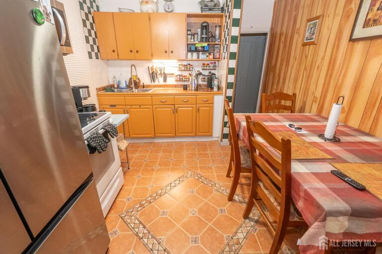 Photo 11 of 495 Amboy Avenue, Perth Amboy NJ 08861, Perth Amboy, NJ