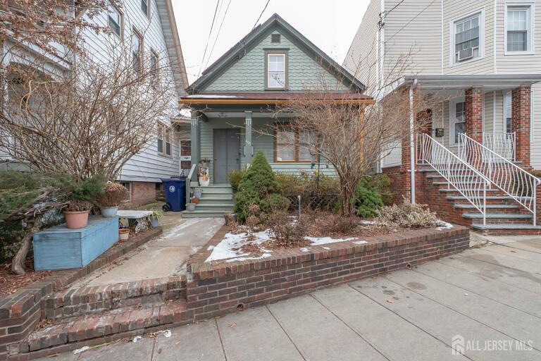 Photo 2 of 495 Amboy Avenue, Perth Amboy NJ 08861, Perth Amboy, NJ
