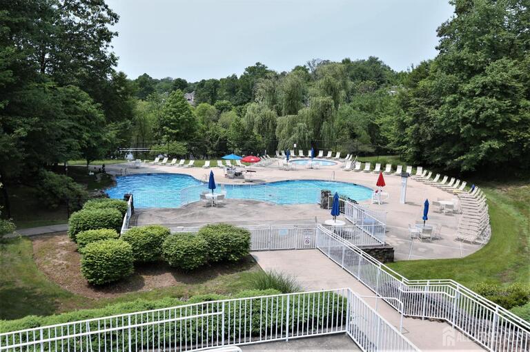Photo 23 of 102 Wellington Park Drive, South Brunswick NJ 08540, South Brunswick, NJ
