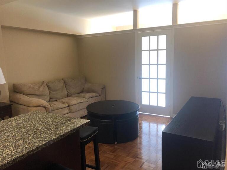 Photo 5 of 110 Somerset Street # 2109, New Brunswick NJ 08901, New Brunswick, NJ