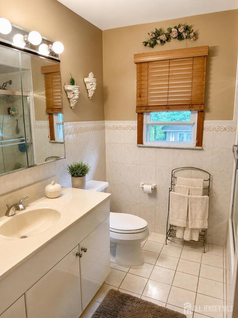 Photo 23 of 16 New Dover Avenue, Colonia NJ 07067, Colonia, NJ