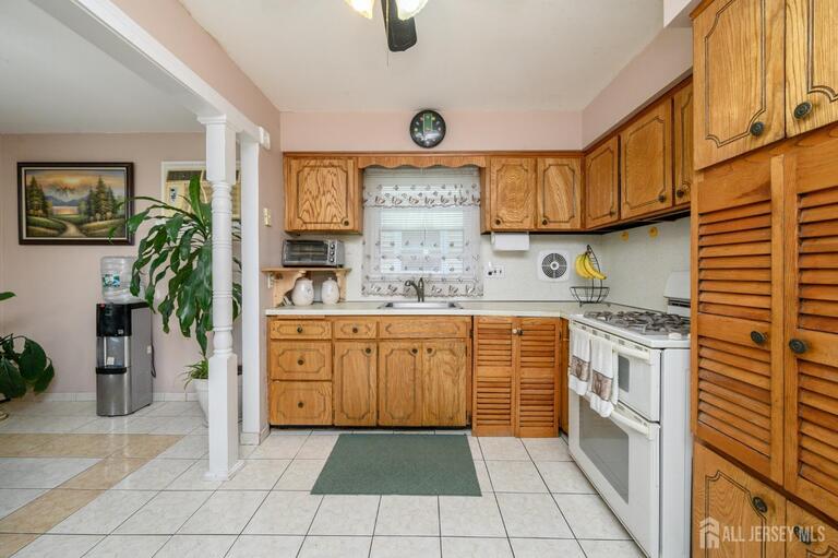 Photo 11 of 405 Kennedy Drive, Linden NJ 07036, Linden, NJ