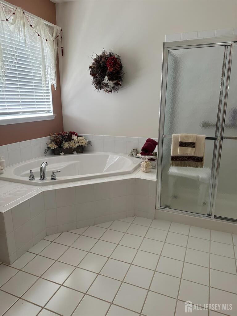 Photo 13 of 17 Burholme Drive, Hamilton NJ 08691, Hamilton, NJ