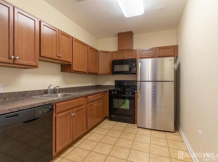 Photo 7 of 534 Doral Court, Piscataway NJ 08854, Piscataway, NJ