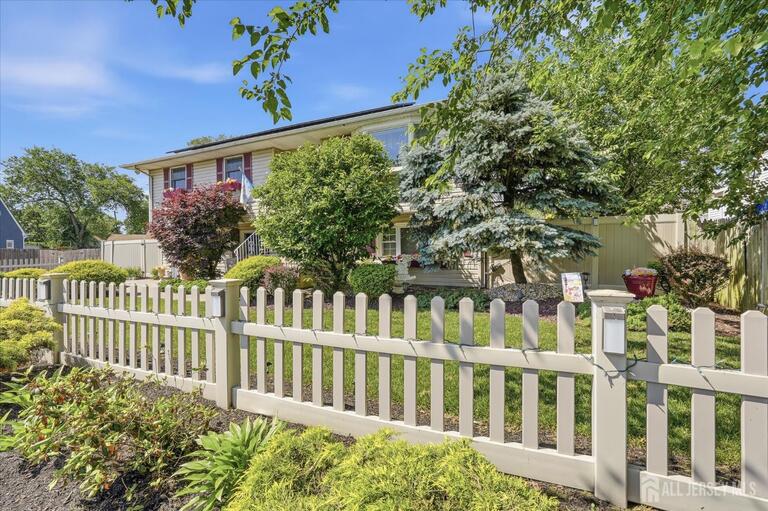 Photo 5 of 902 10th Street, Union Beach NJ 07735, Union Beach, NJ