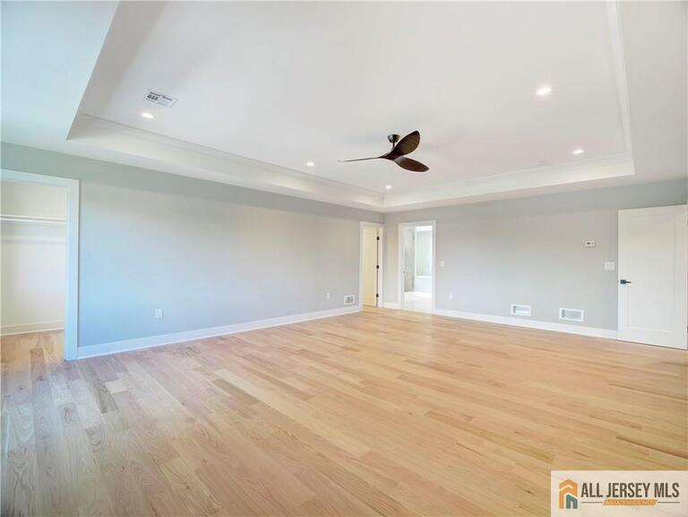 Photo 21 of 529 Wood Avenue, Edison NJ 08820, Edison, NJ